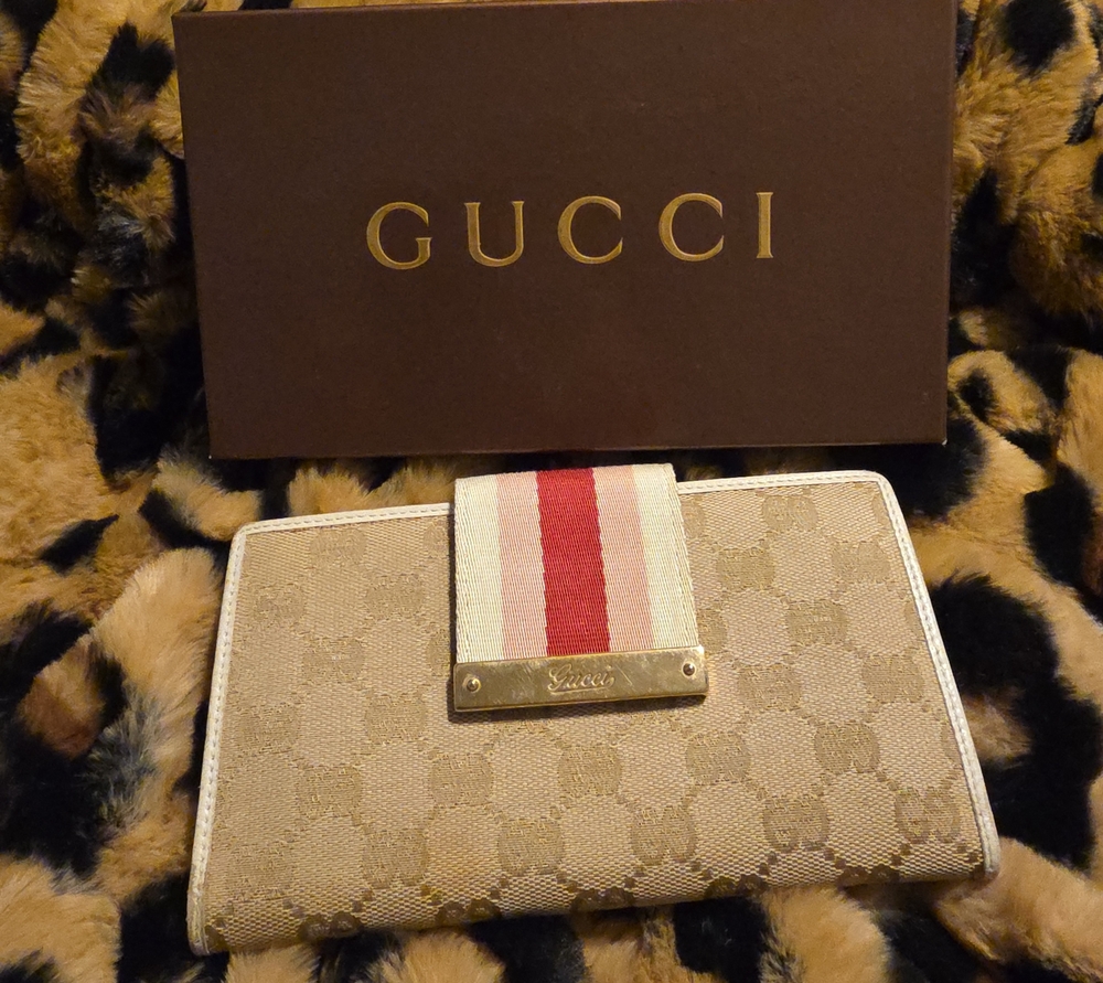Gucci Beige GG Canvas Wallet with Red and White Center Stripe